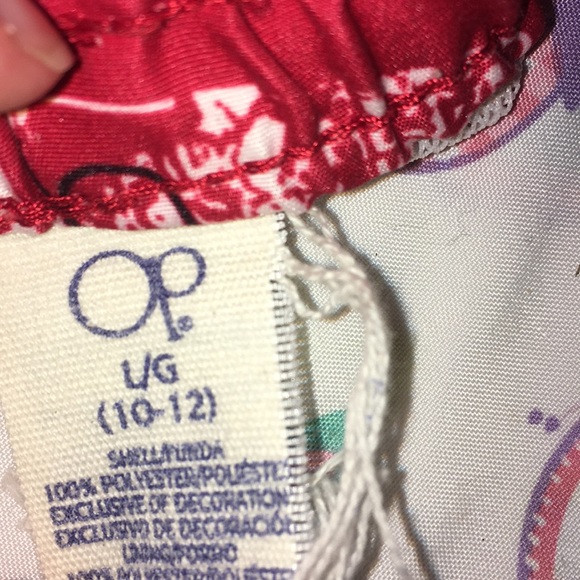 Shorts - Picture 2 of 3